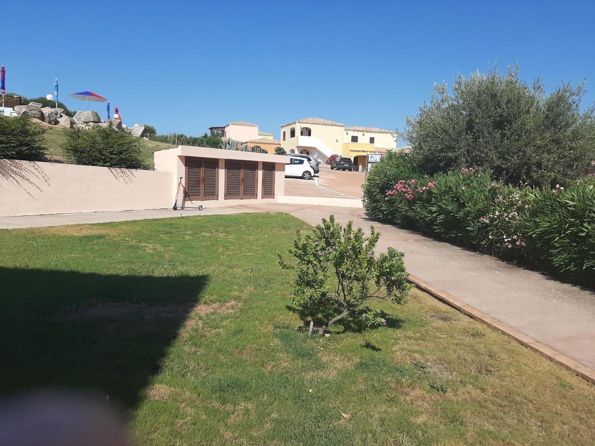 Appartamento Residence Mirice Vignola Mare Aglientu Casa Giorgia Eksteriør bilde